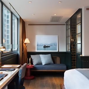 Large Room King Bed